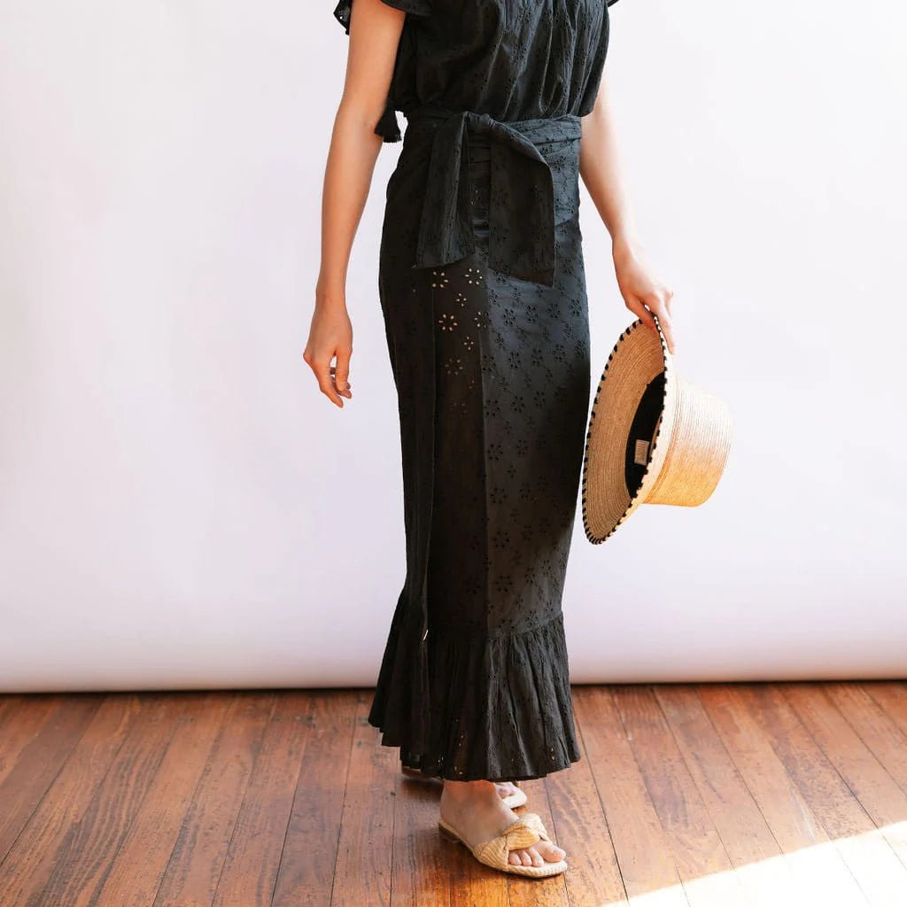 BLACK EYELET VIENNA SARONG