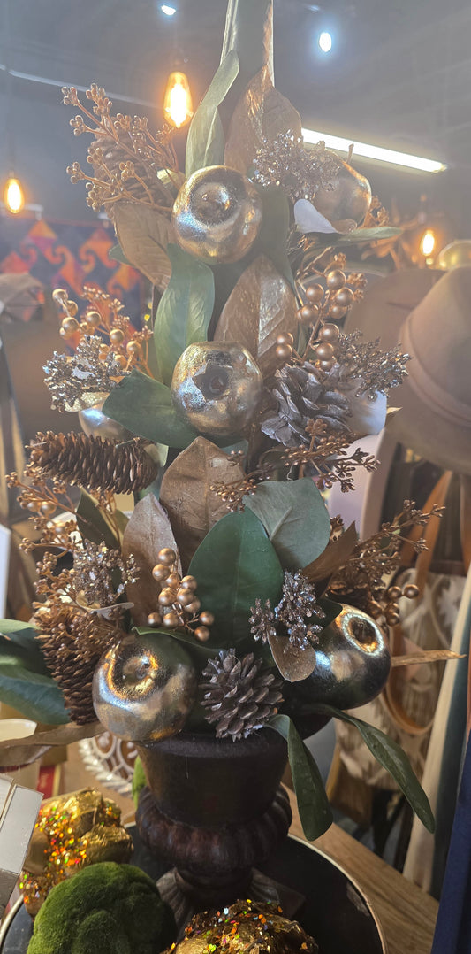 GREEN/GOLD TOPIARY