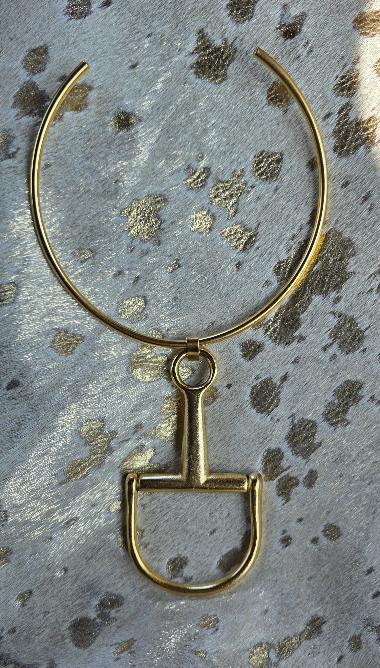 Gold Choker with Large Gold Bit