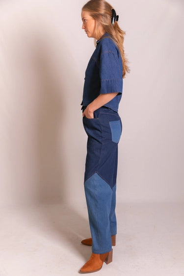 CROPPED WIDE SLEEVE DENIM SHIRT