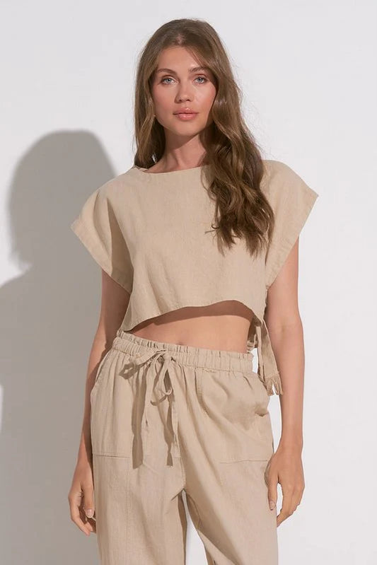 TOP S/S CROP - ONLY IN BLACK