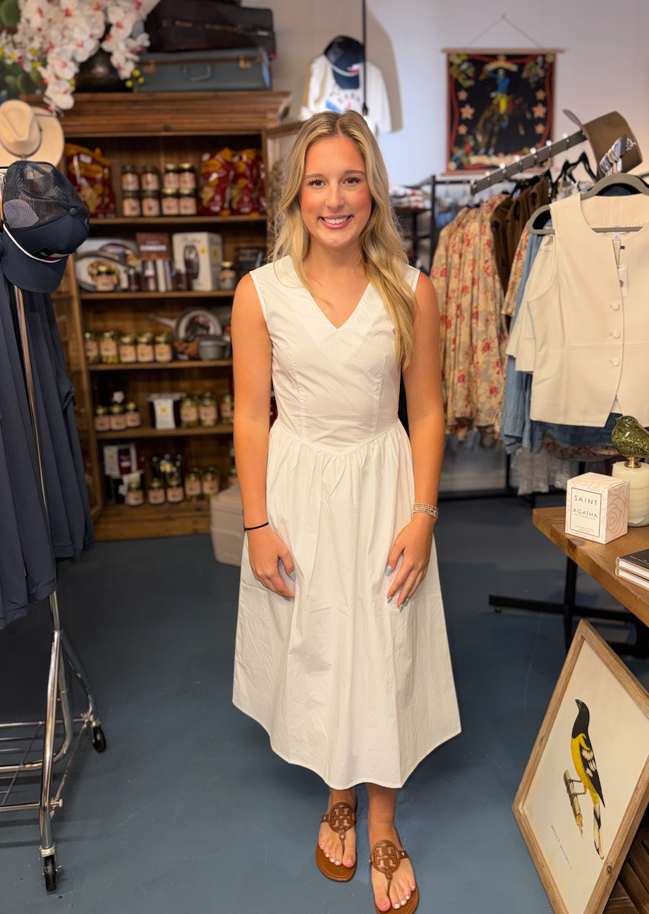 POPLIN SLEEVELESS V-NECK