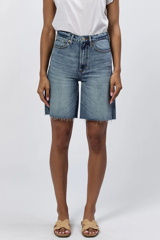 WAVELINE BOYFRIEND DENIM SHORTS